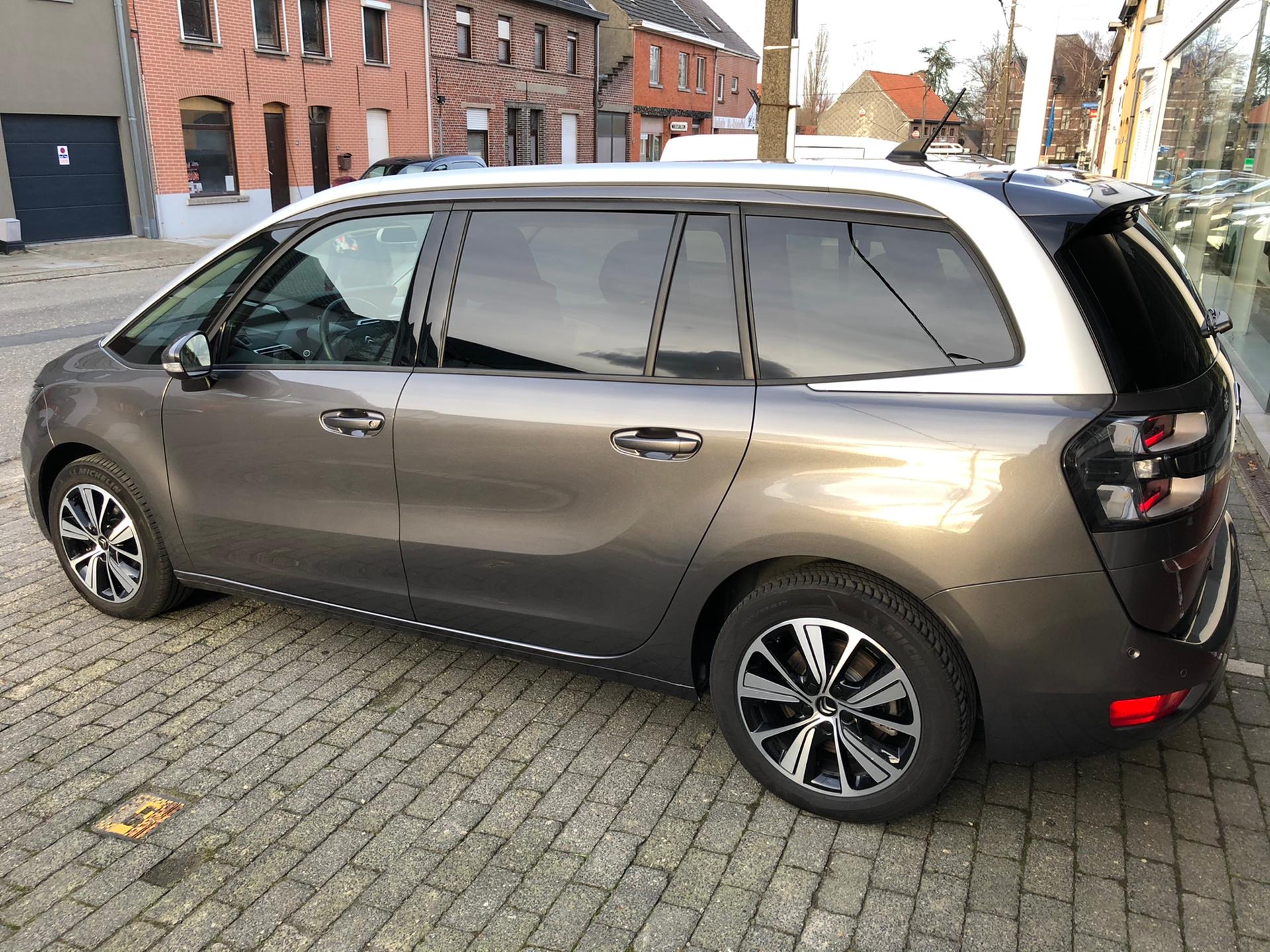 Grand C4 SpaceTourer 1.2 PT 130 “Shine”